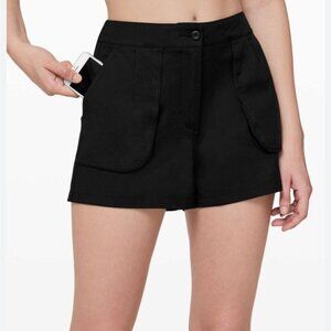 Lululemon This Instant Black Womens Shorts4